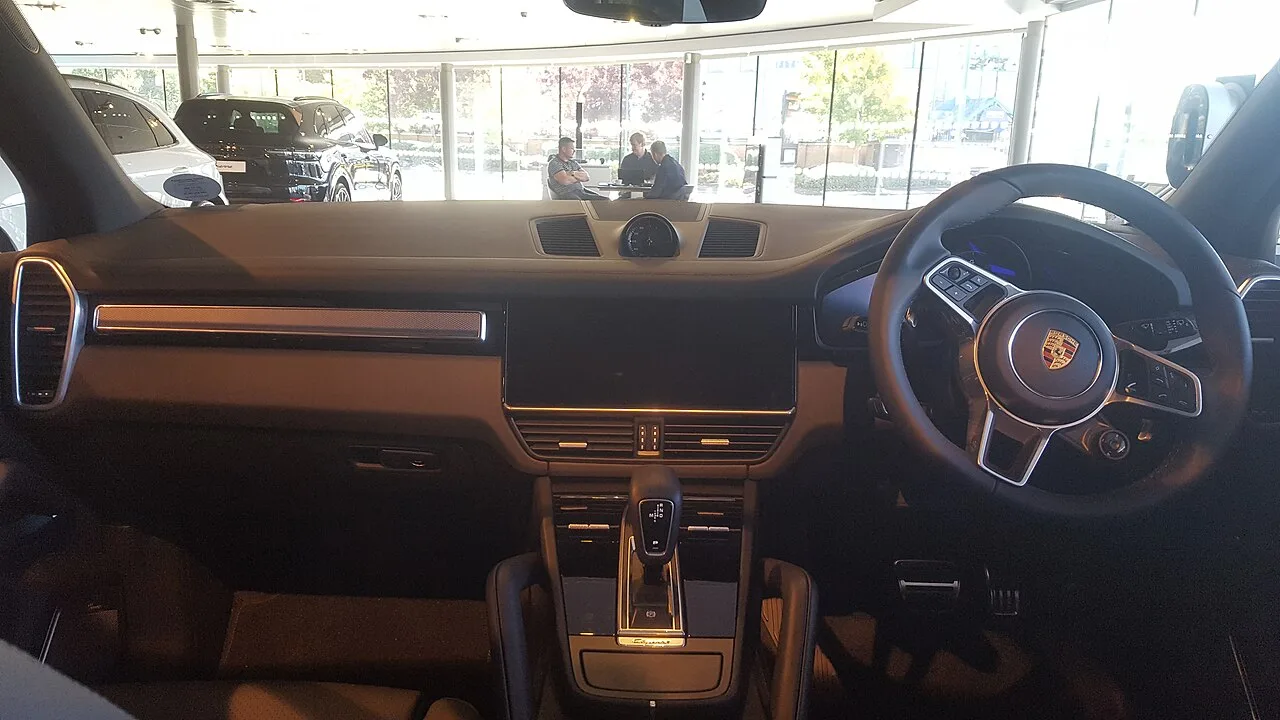 Porsche Cayenne, interior