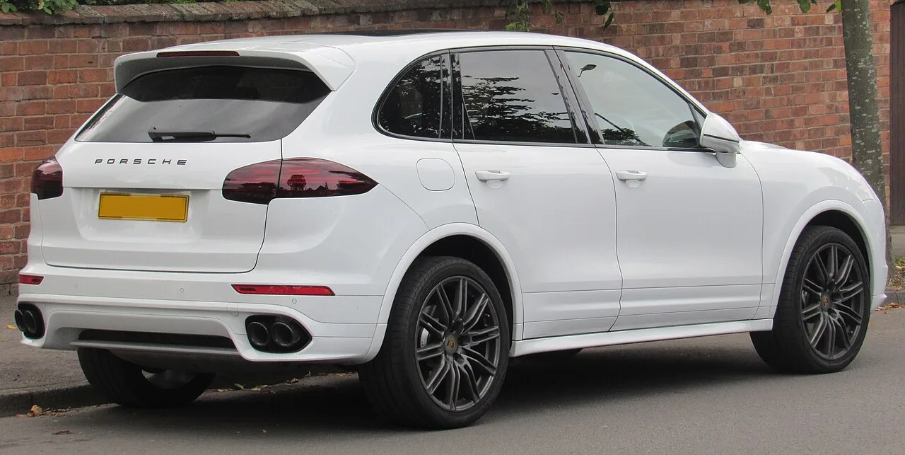 Porsche Cayenne, rear