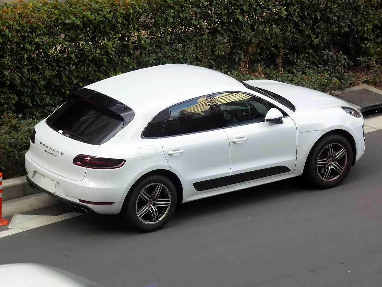 Porsche Macan, rear