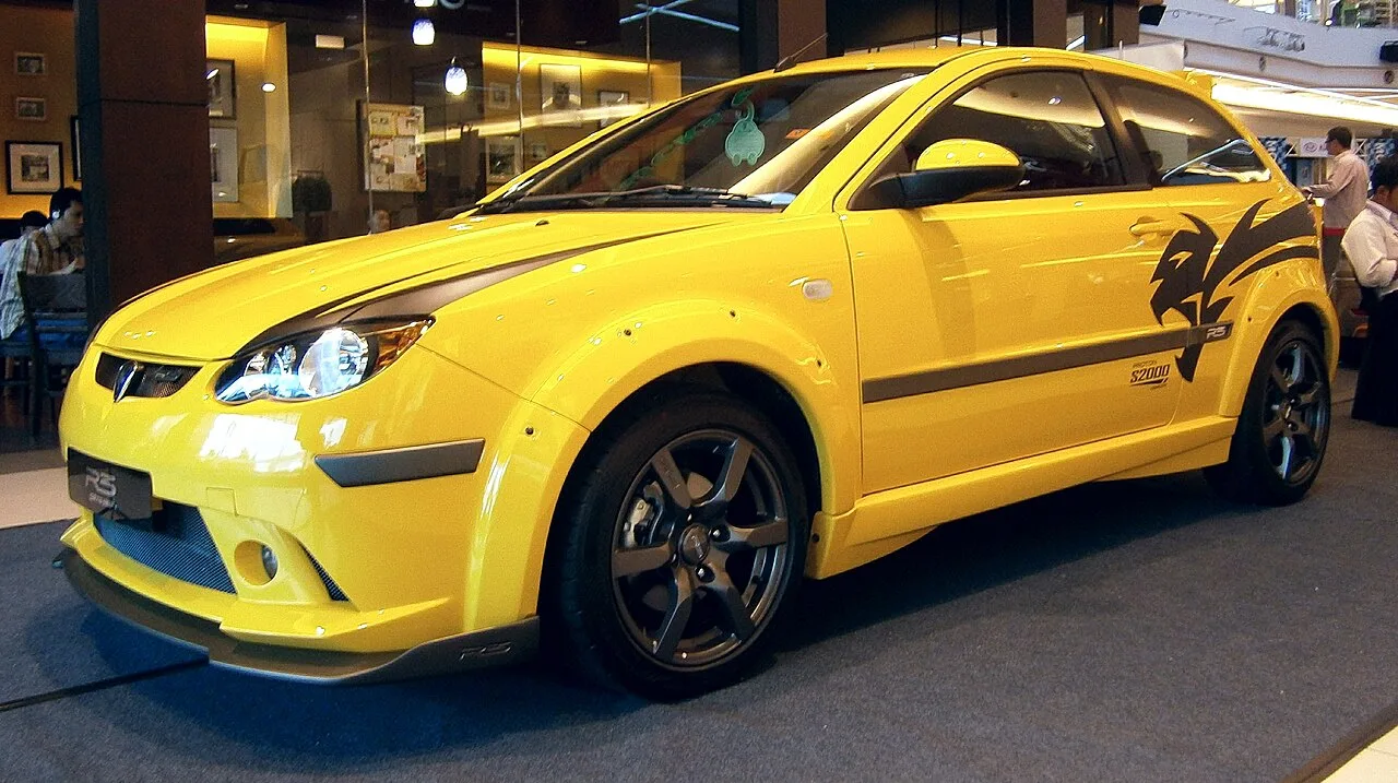 Proton Satria Neo, side