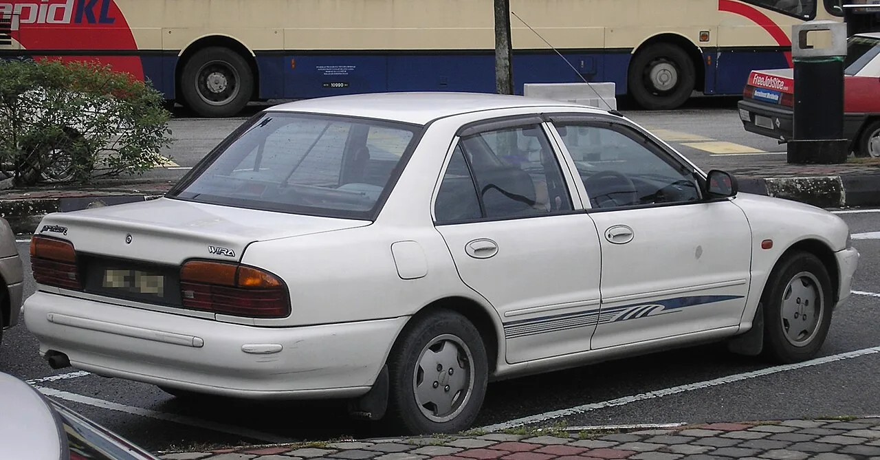 Proton Wira, side