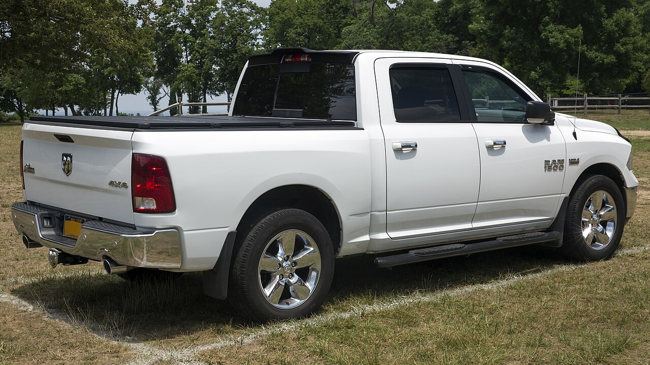 Ram 1500, rear