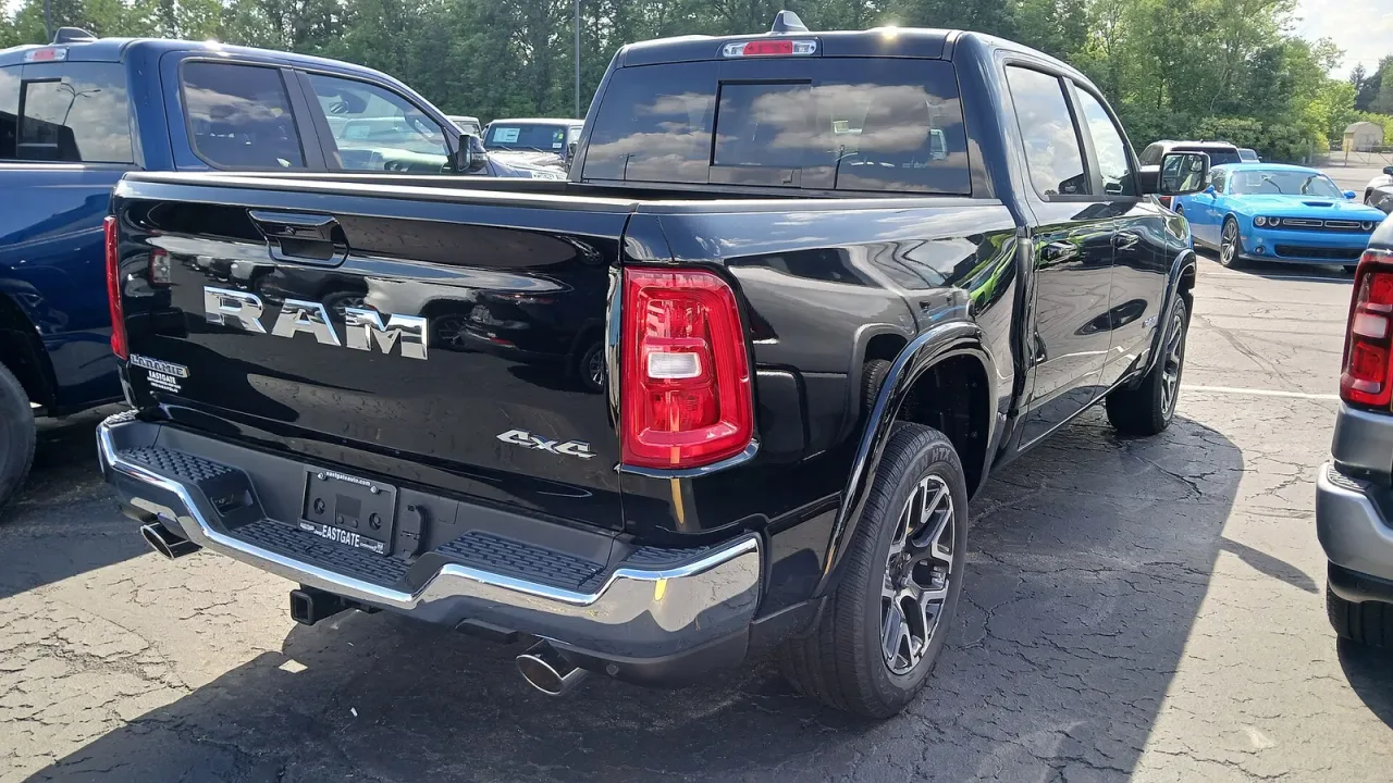 Ram 1500, rear
