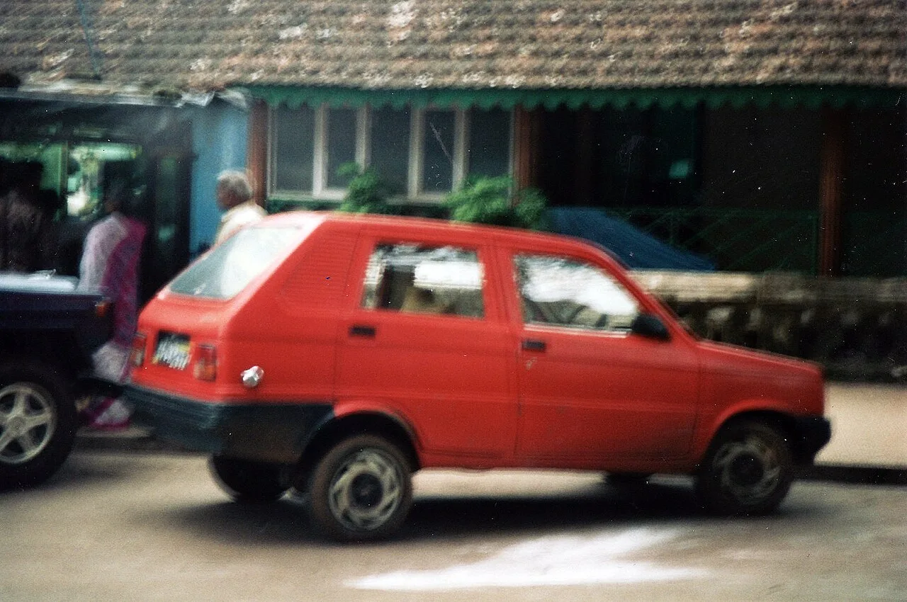 Reliant Kitten, side