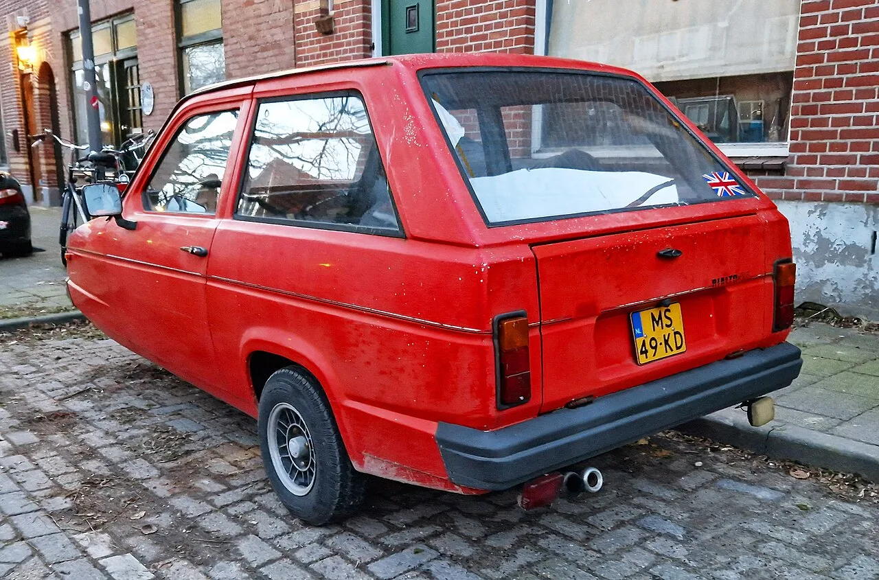 Reliant Rialto, rear