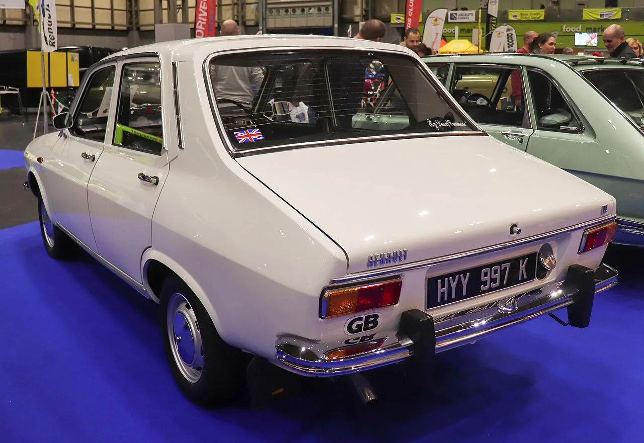 Renault 12, rear
