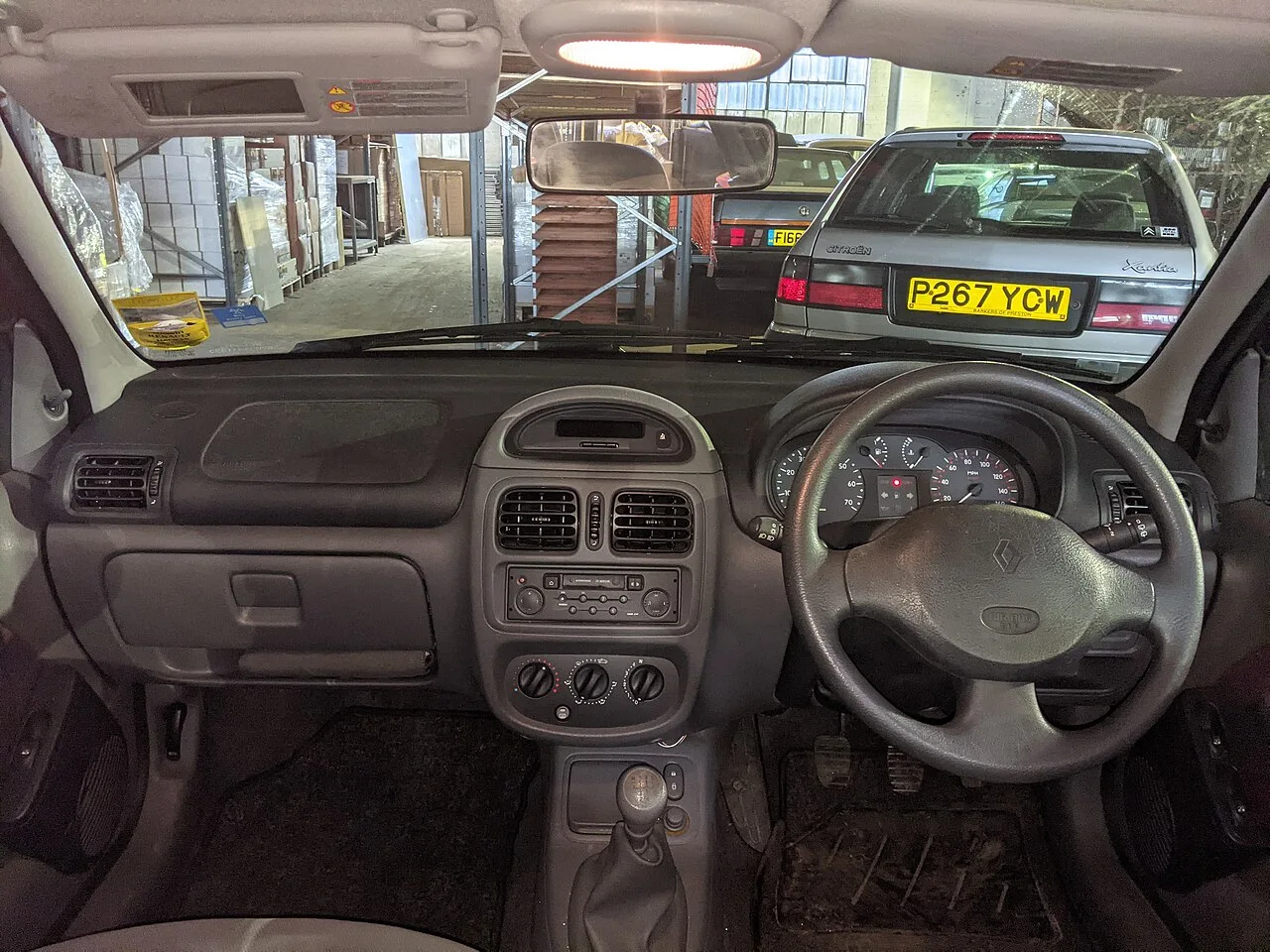 Renault Clio II, interior