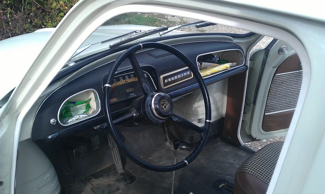 Renault Dauphine, interior