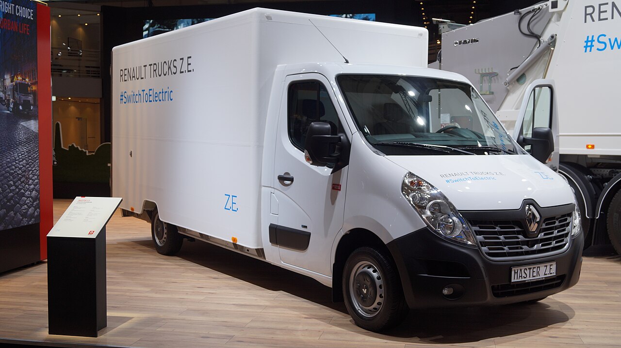 Renault Master, side
