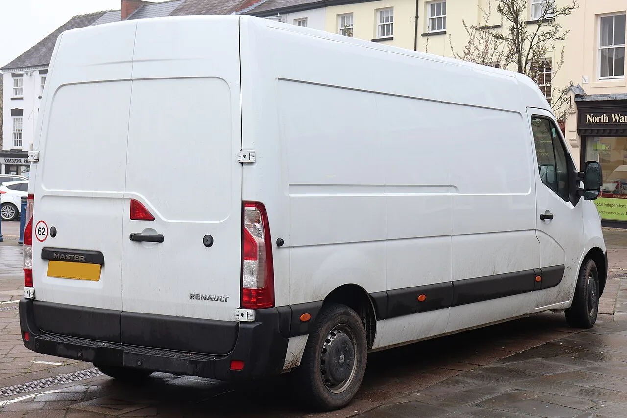 Renault Master Propulsion, rear