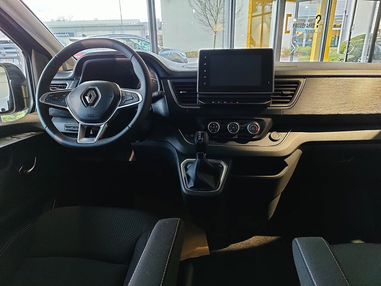 Renault Trafic, interior