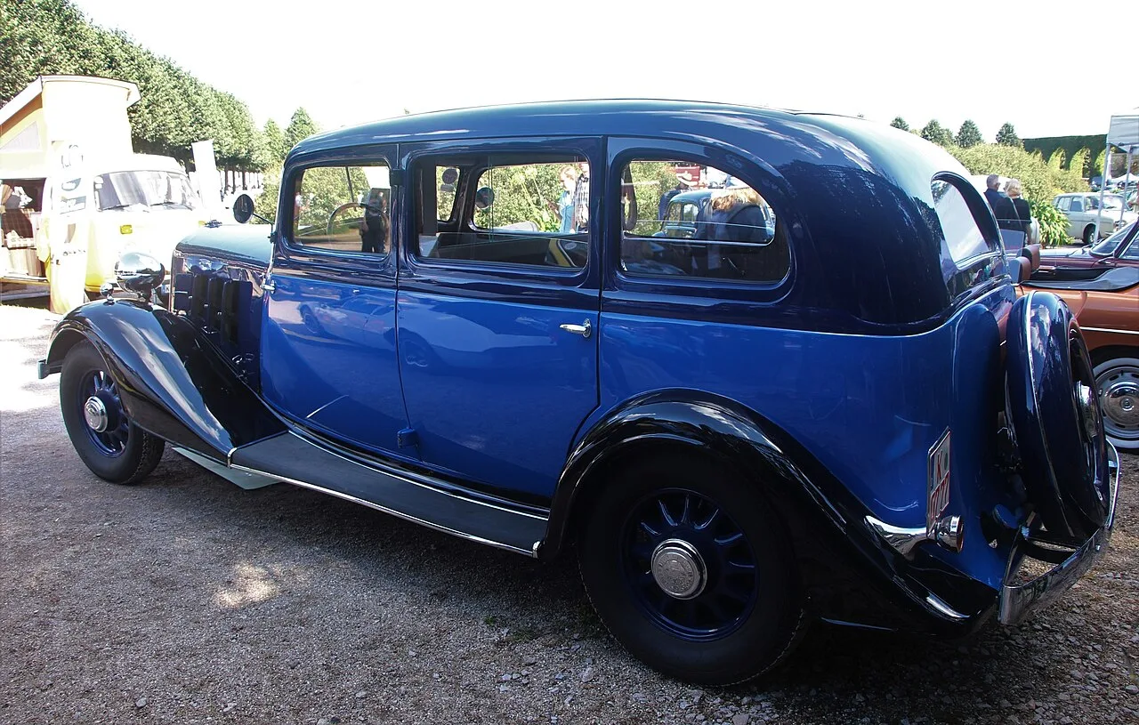 Renault Vivastella, side