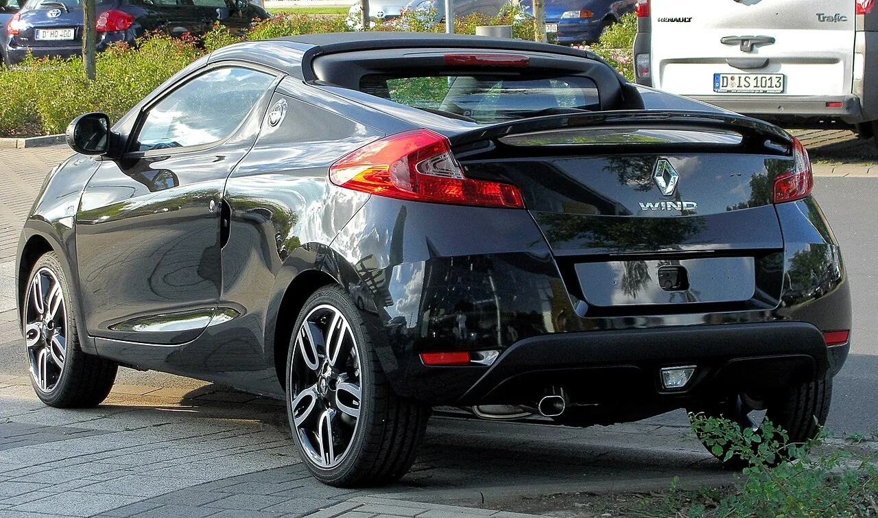 Renault Wind, rear