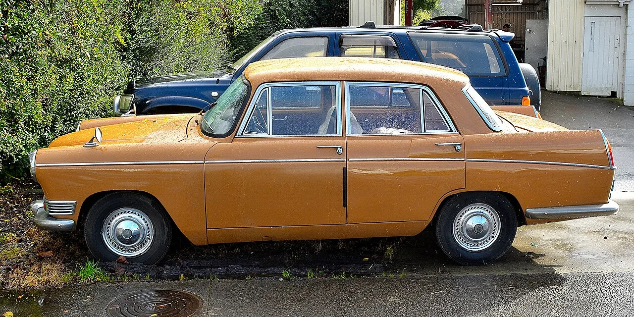 Riley 4/72, side