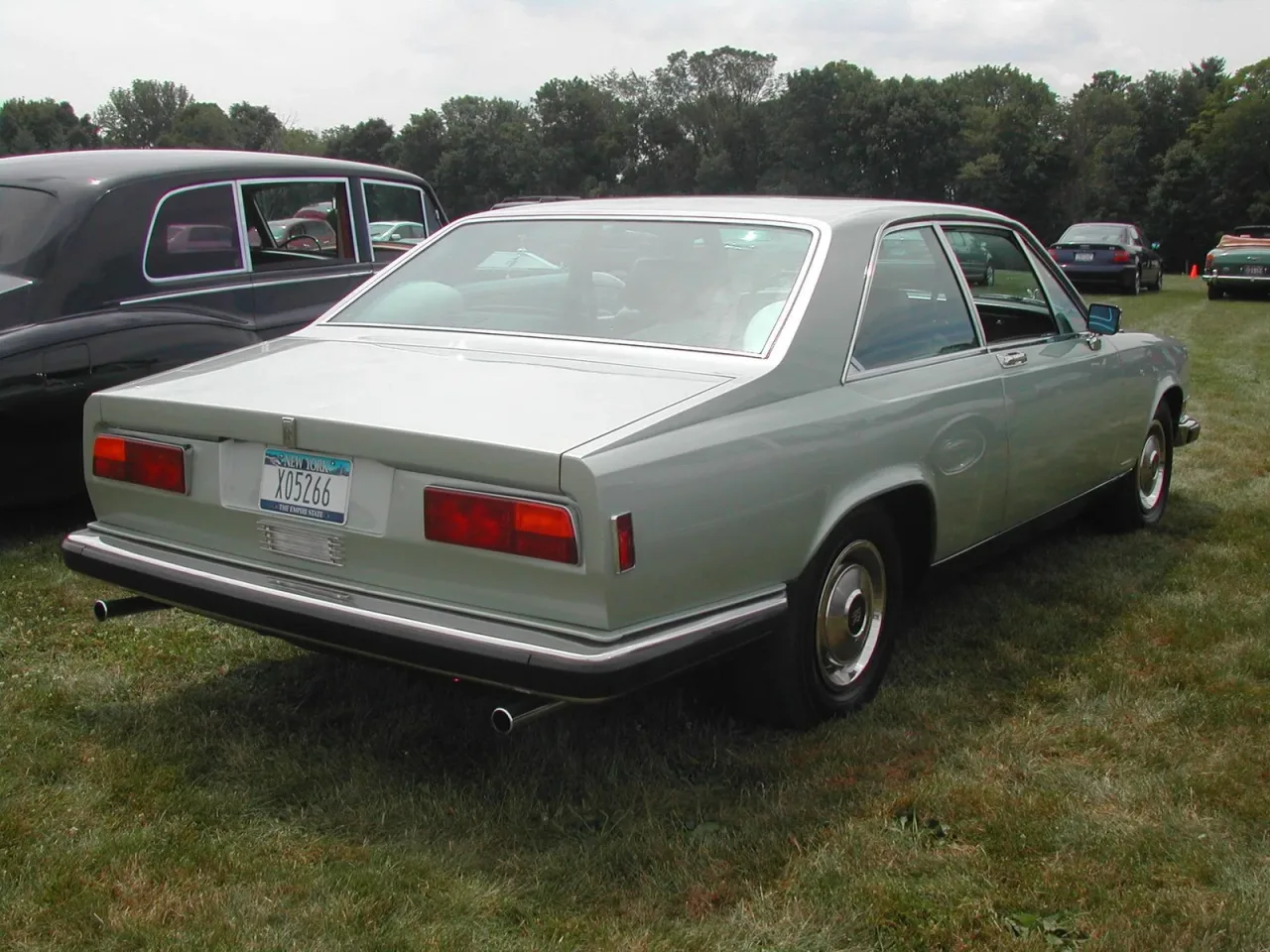 Rolls-Royce Camargue, rear