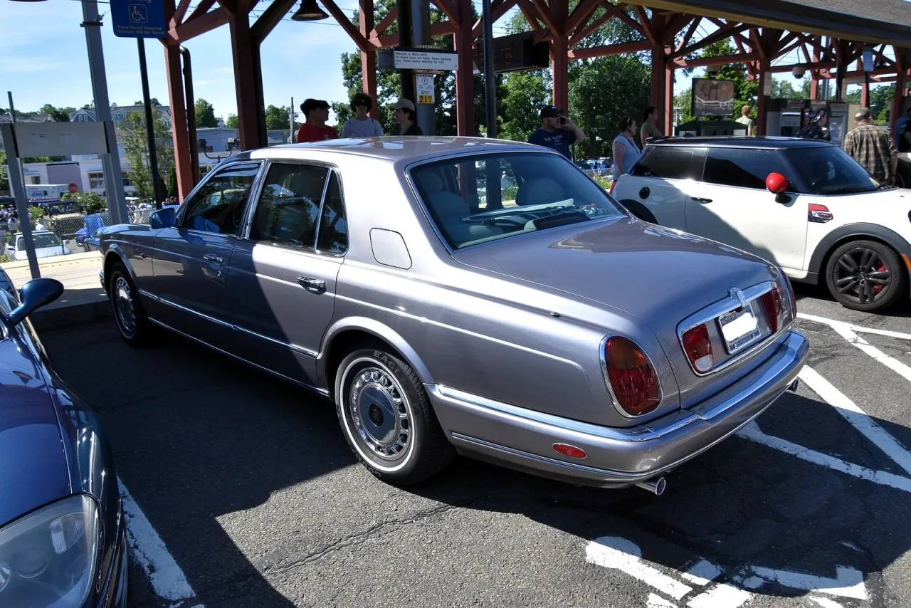 Rolls-Royce Silver Seraph, rear