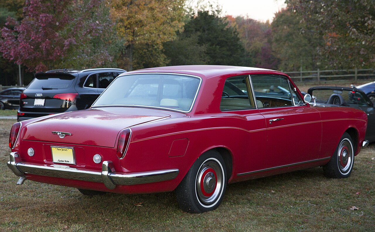 Rolls-Royce Silver Shadow, rear