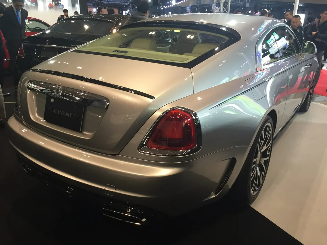 Rolls-Royce Wraith, rear