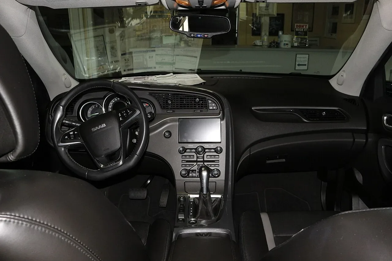 Saab 9-4, interior