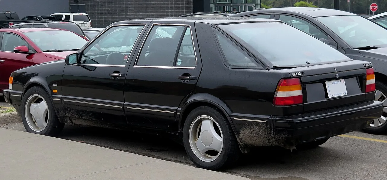 Saab 9000, rear