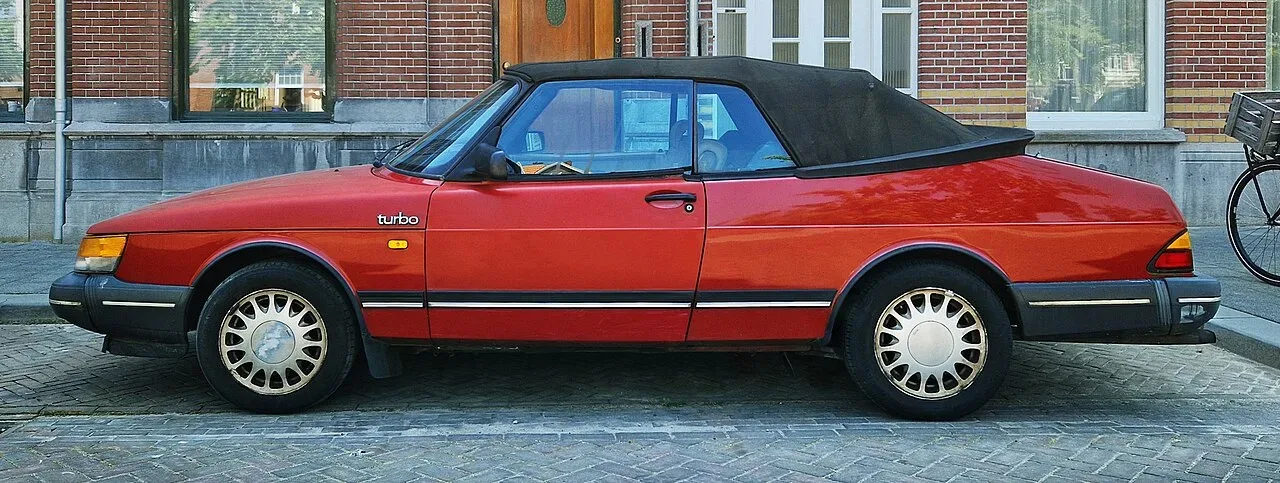 Saab Convertible, side