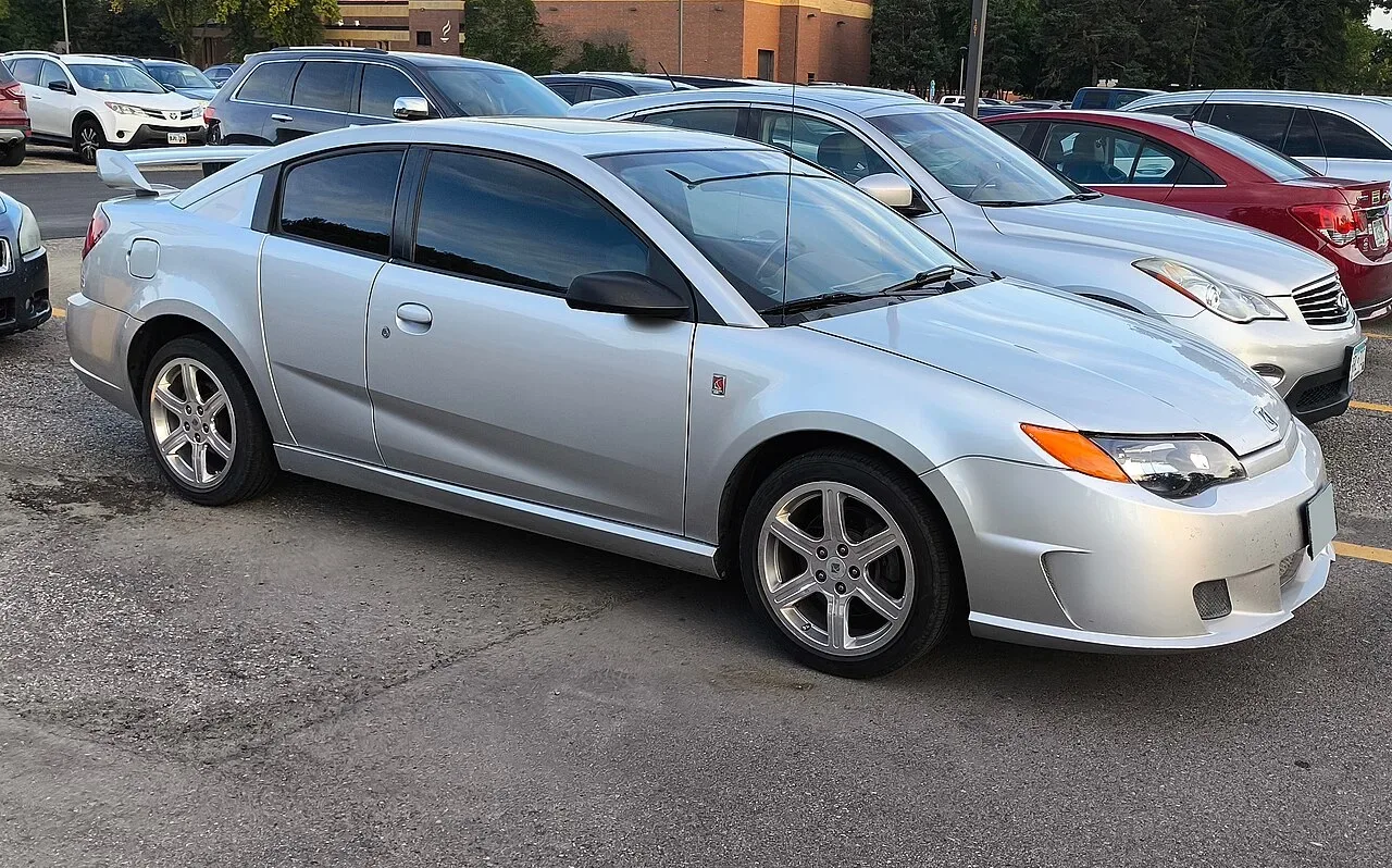 Saturn Ion, side