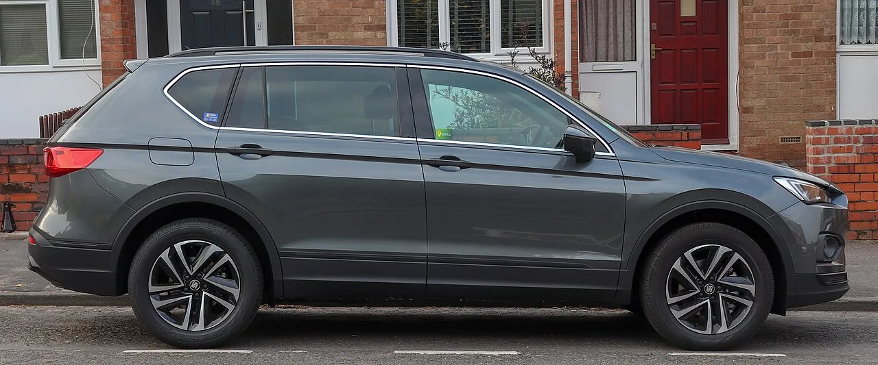 SEAT Tarraco, side