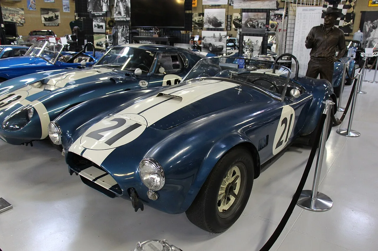 Shelby Cobra, side