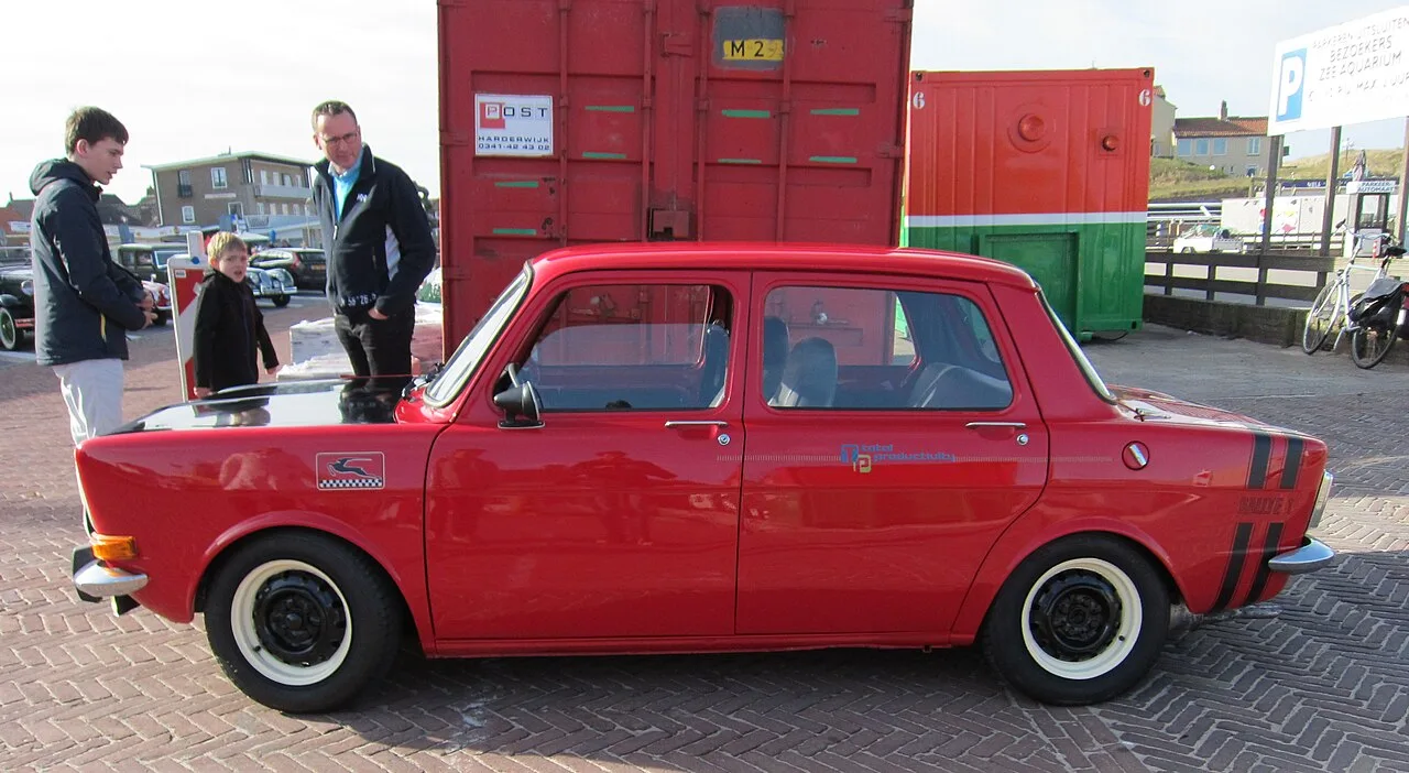 Simca 1000 Rallye / Rallye 1 / 2 / 3, side