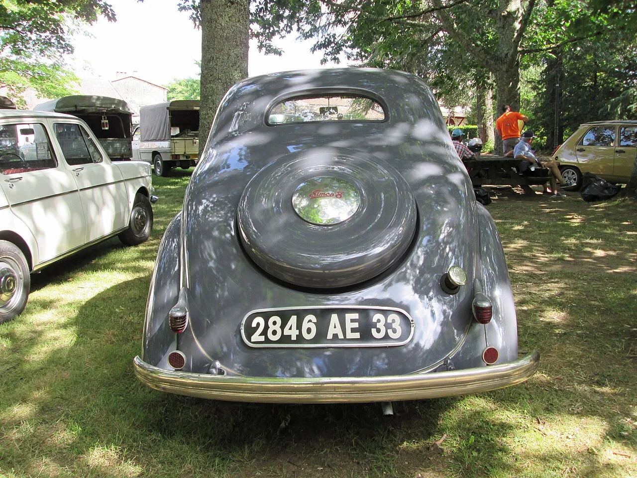 Simca 8, rear
