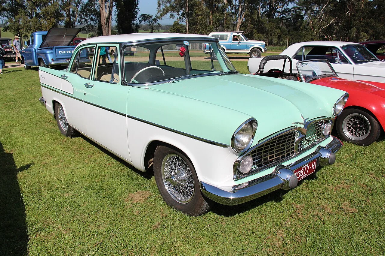 Simca Vedette, side