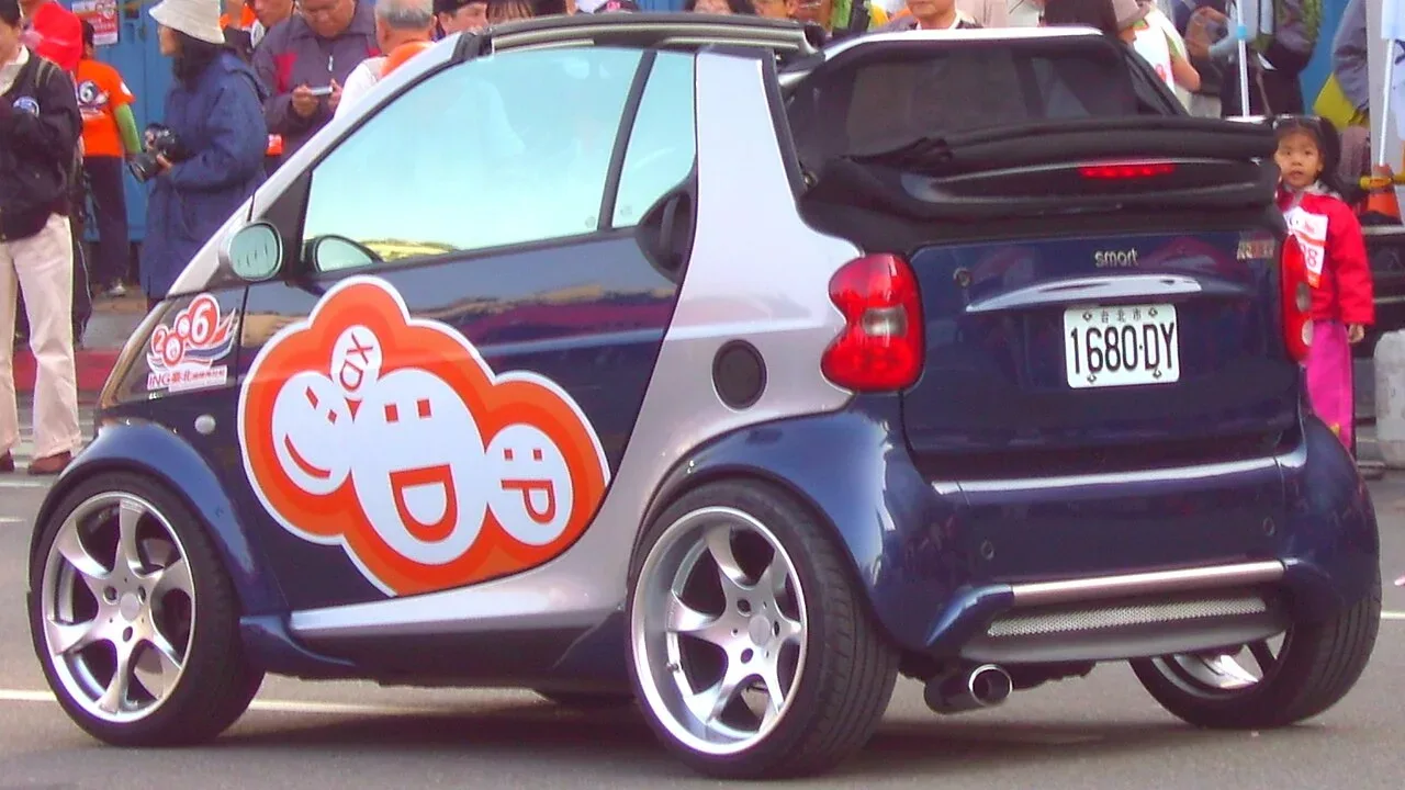 smart fortwo, side