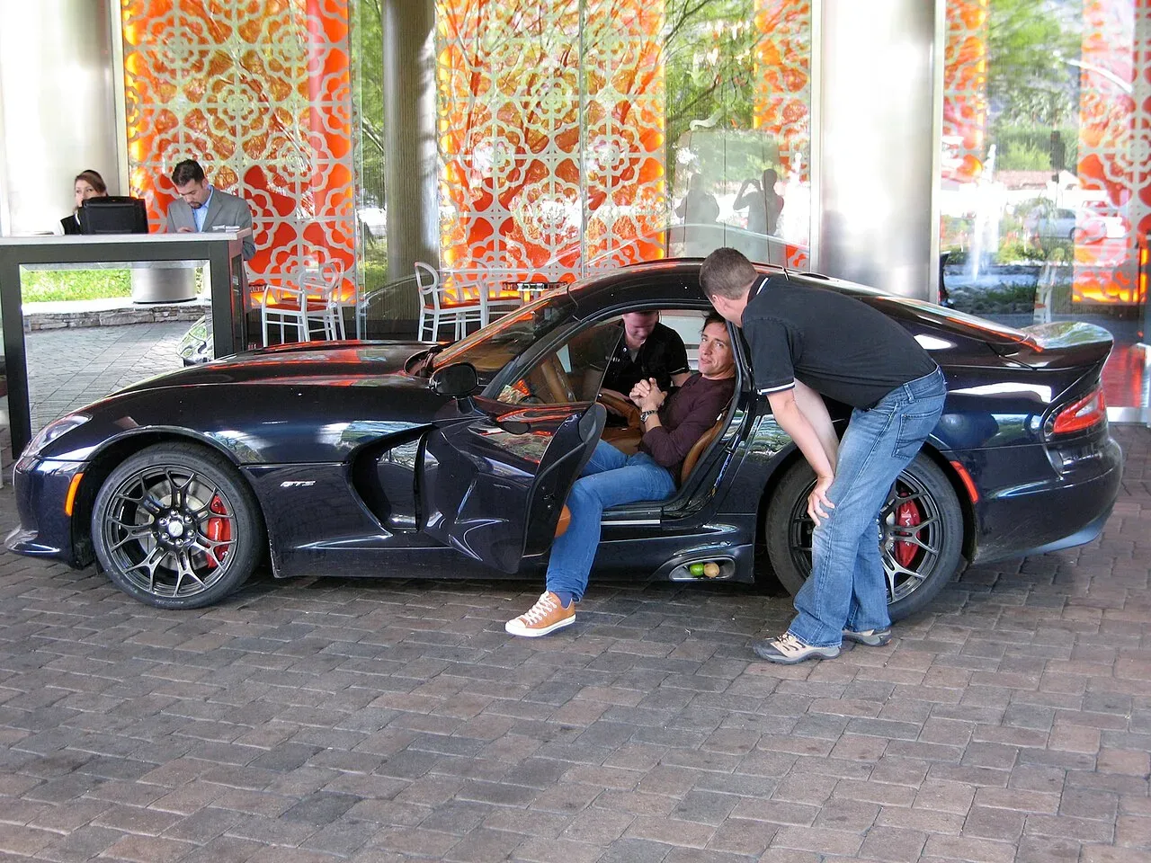 SRT Viper, side