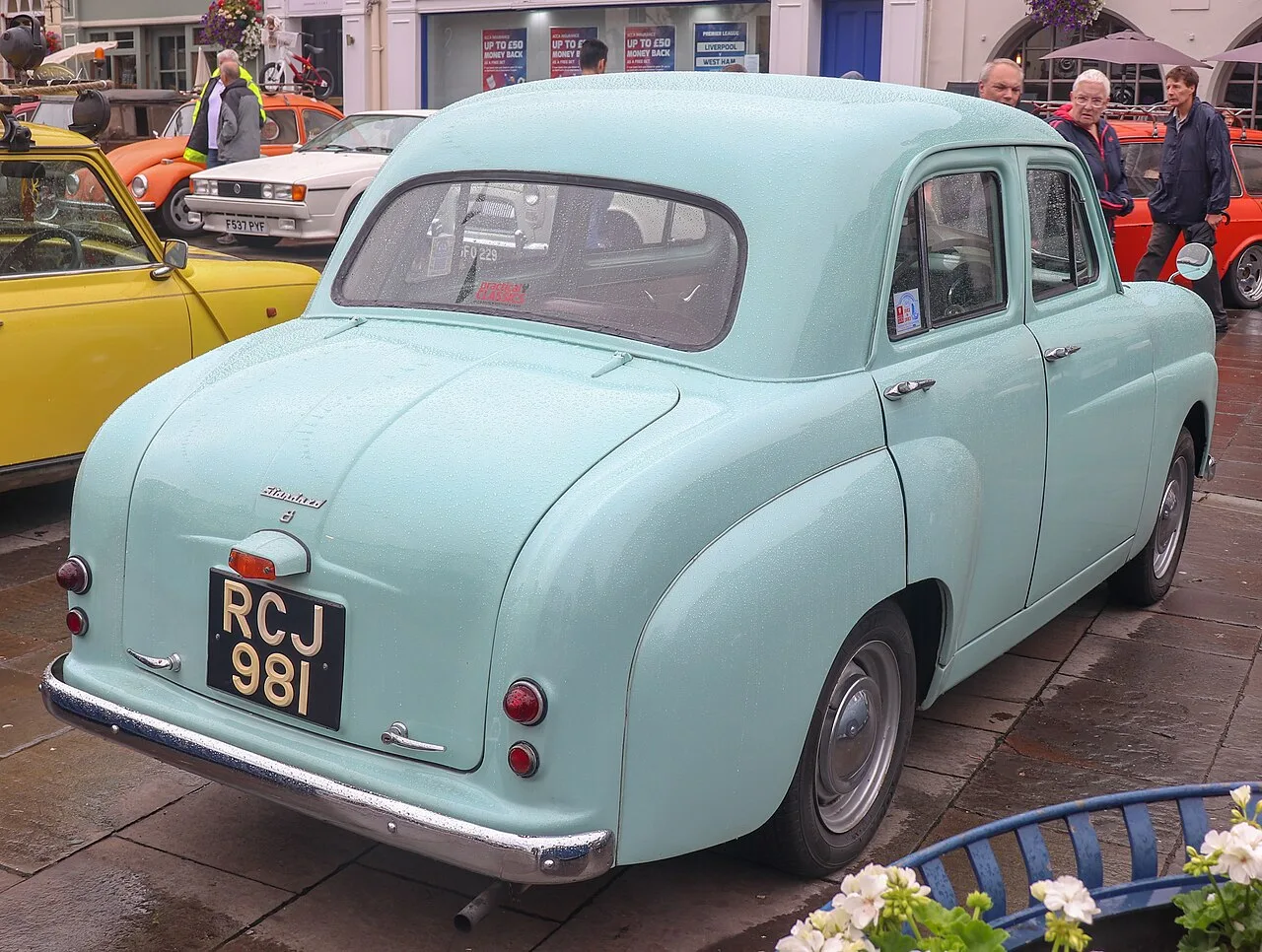 Standard Eight, rear