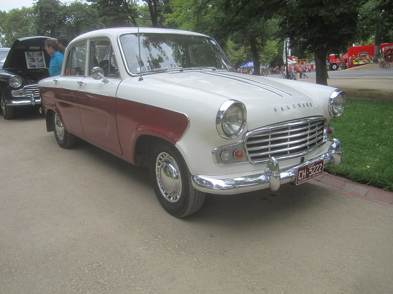 Standard Vanguard Vignale, rear