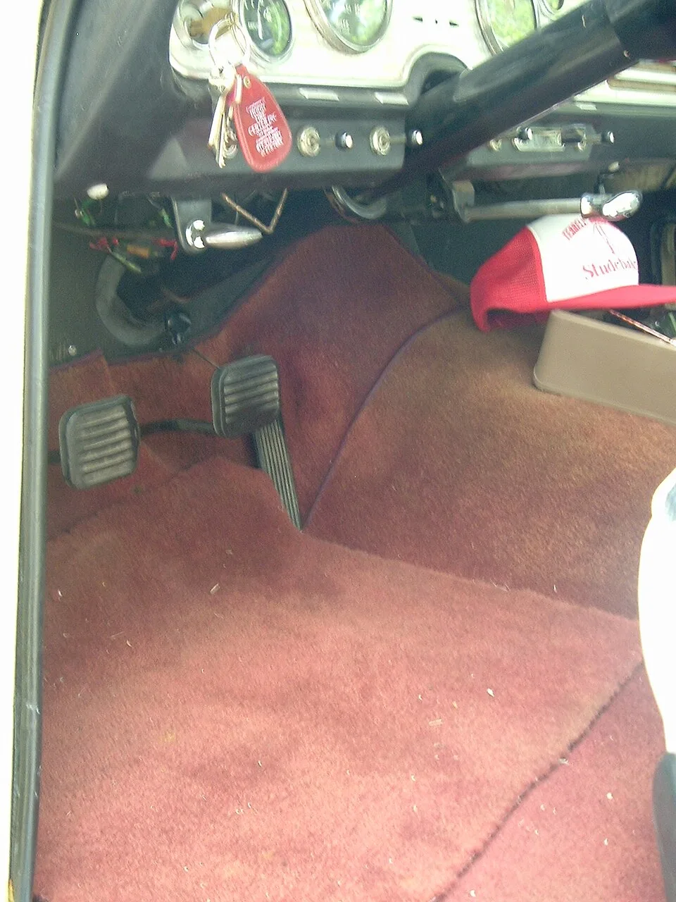 Studebaker Flight Hawk, interior