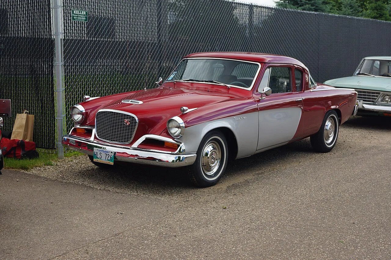 Studebaker Flight Hawk, rear