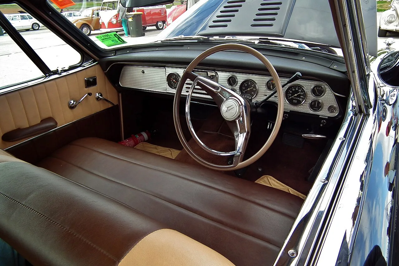 Studebaker Golden Hawk, interior