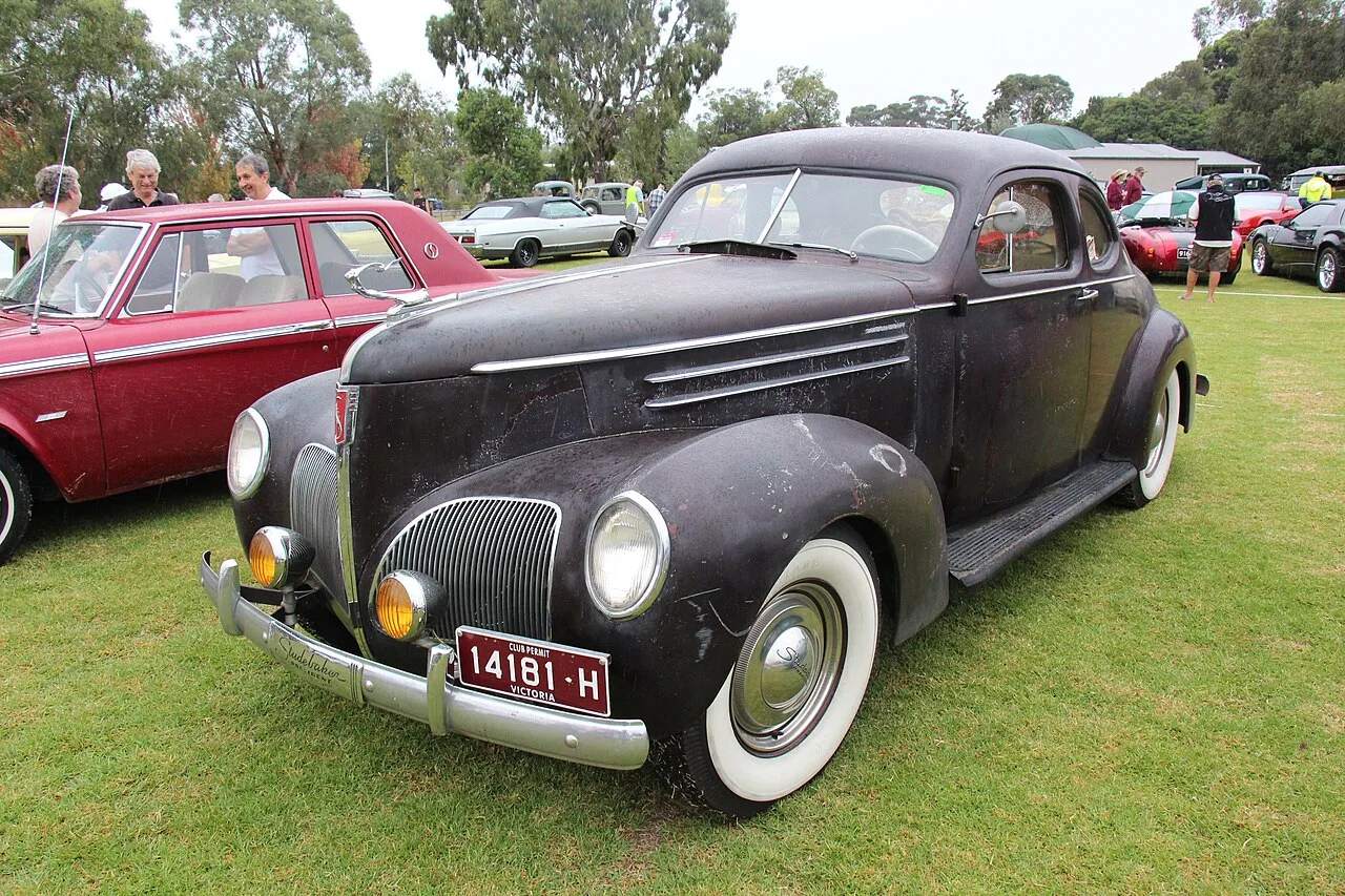 Studebaker President, side
