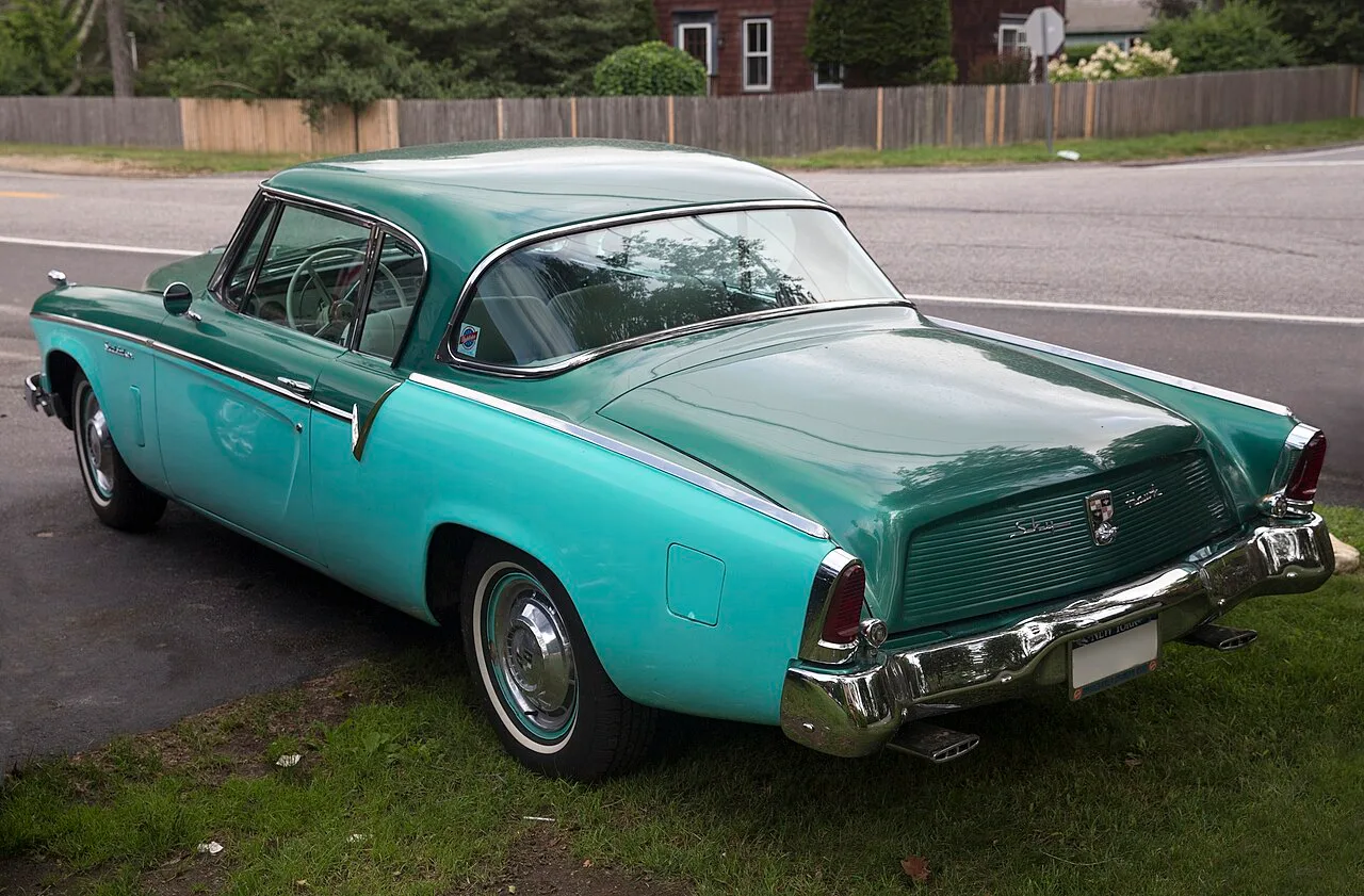 Studebaker Sky Hawk, rear