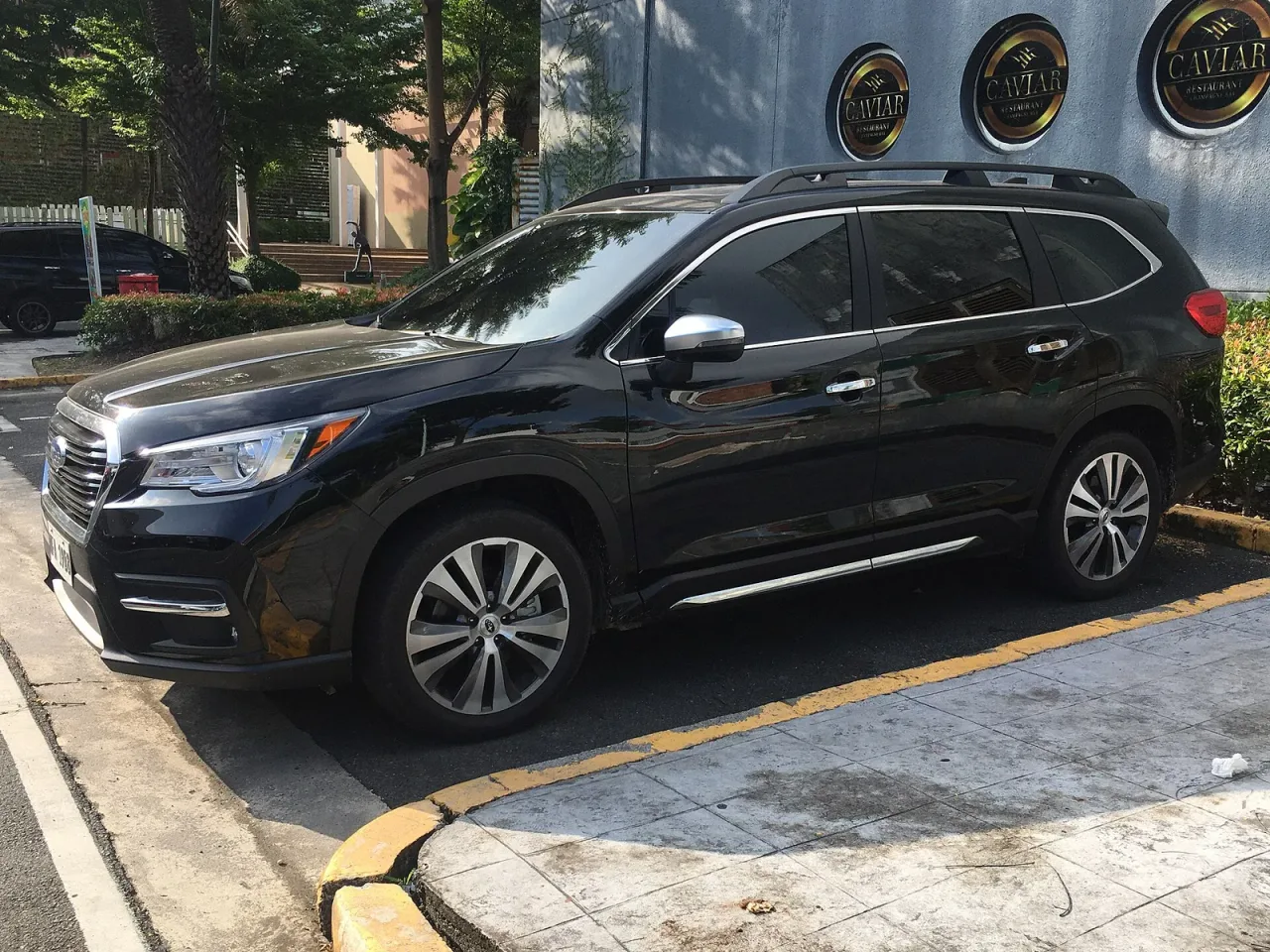 Subaru Ascent, side