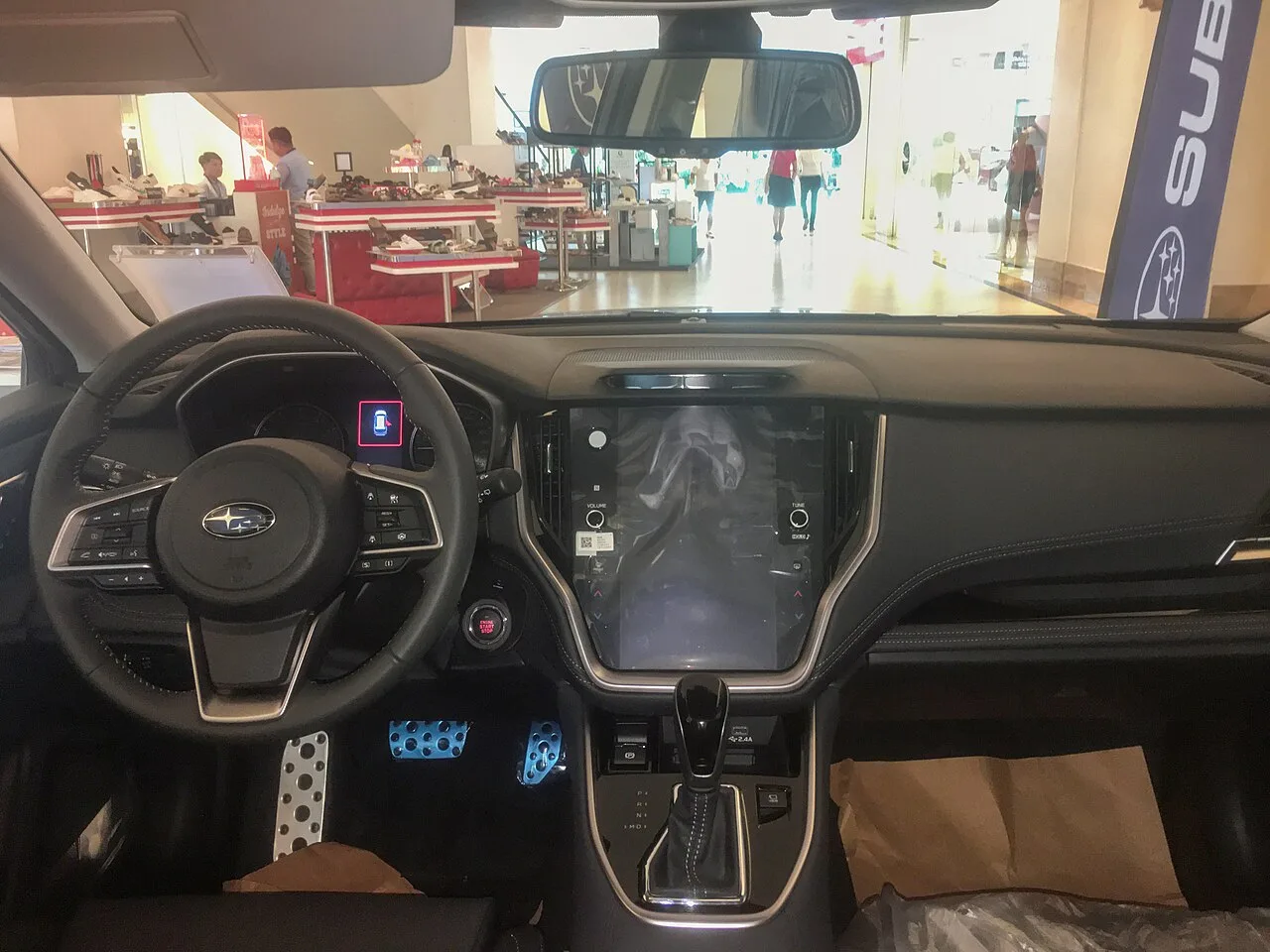 Subaru Outback BE/BH second generation, interior