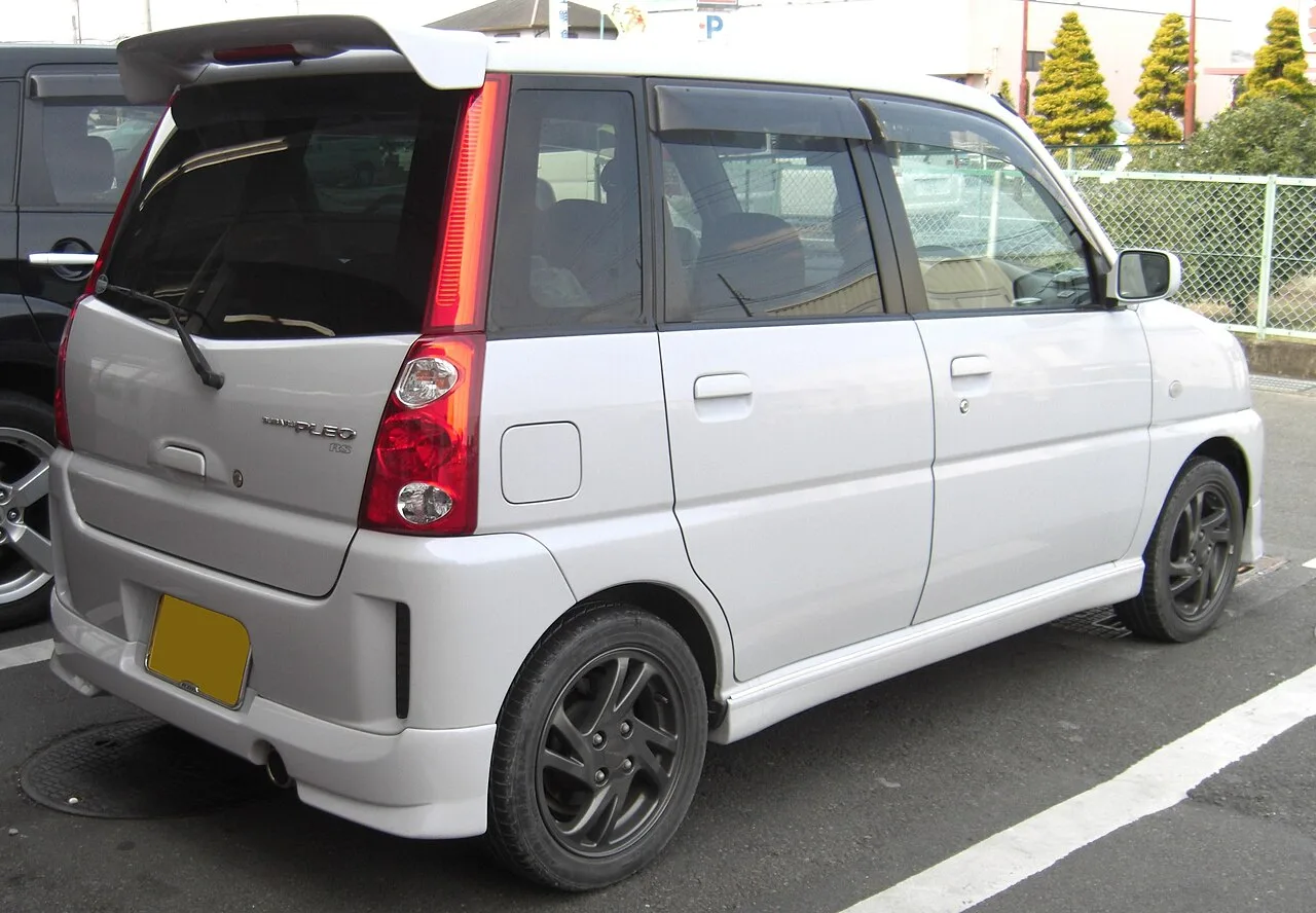 Subaru Pleo RA1 / RA2 / RV1 / RV2, rear