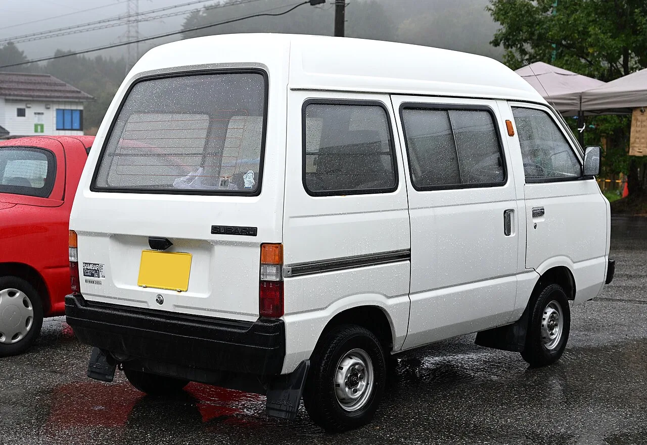 Subaru Sambar, rear
