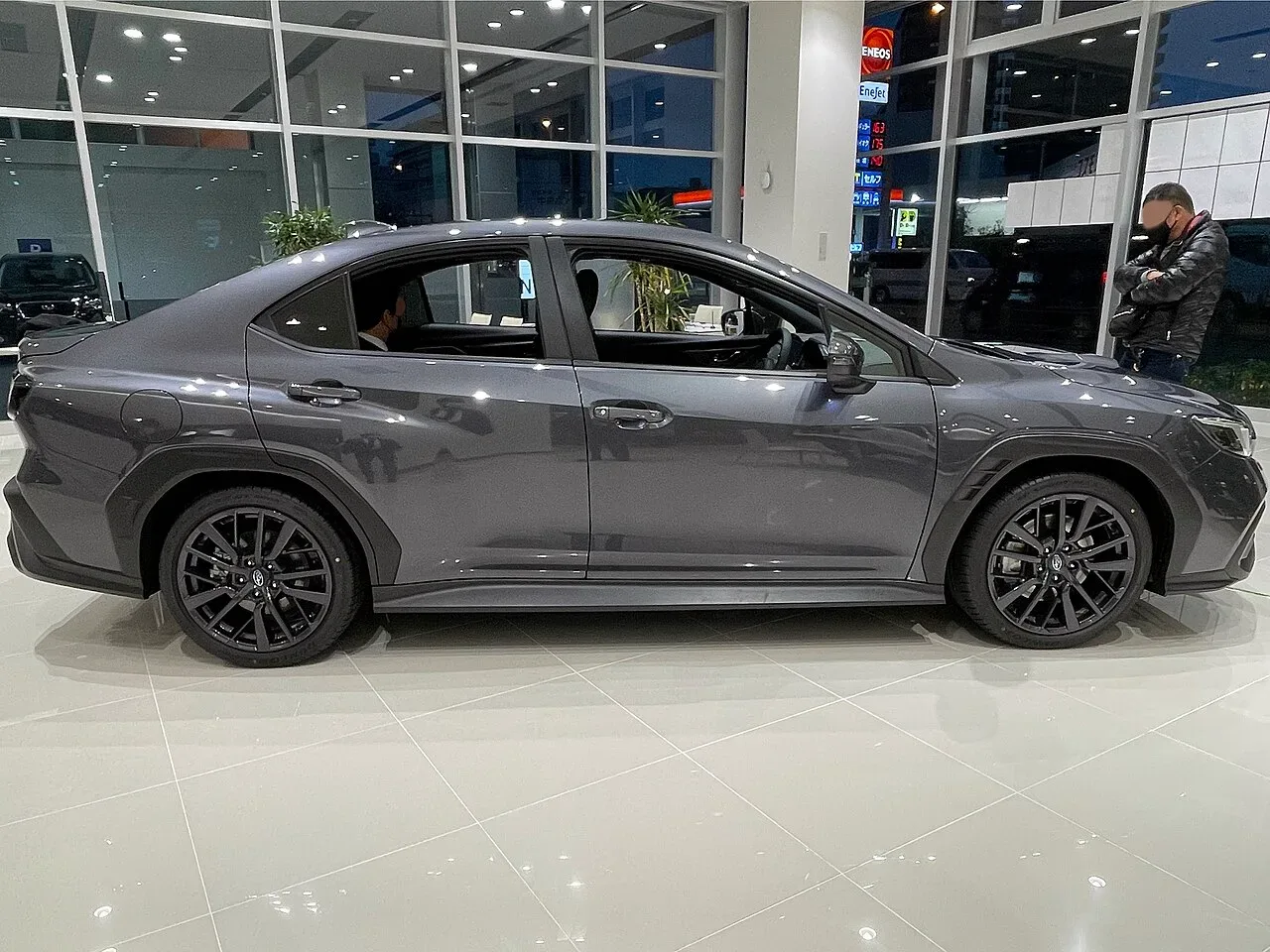 Subaru WRX, side