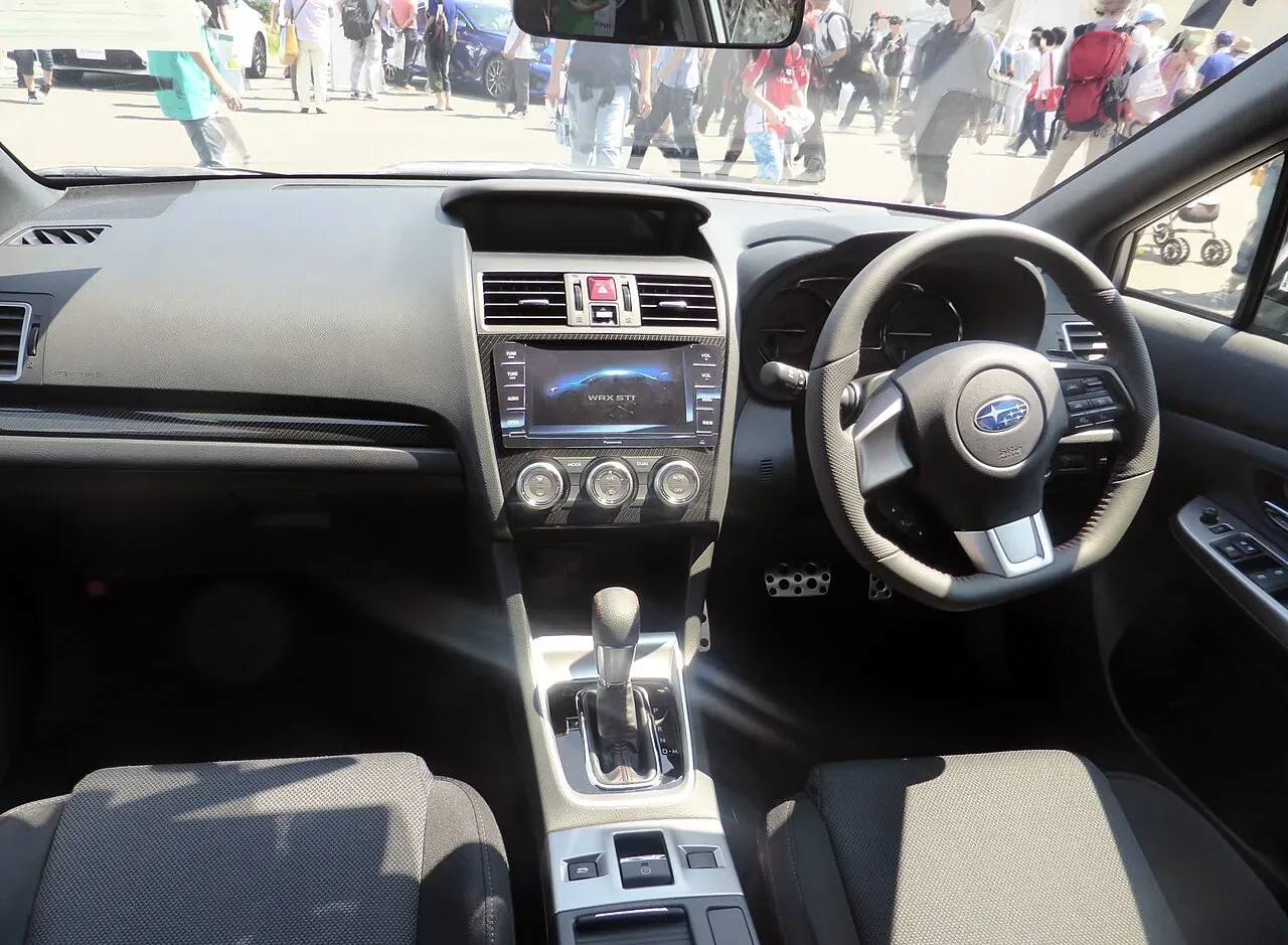 Subaru WRX, interior