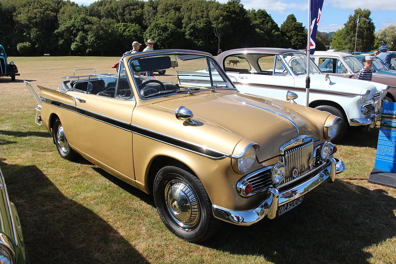 Sunbeam Rapier Series III, side