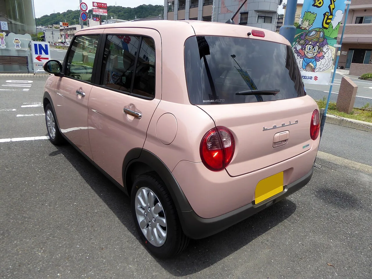 Suzuki Alto Lapin, rear