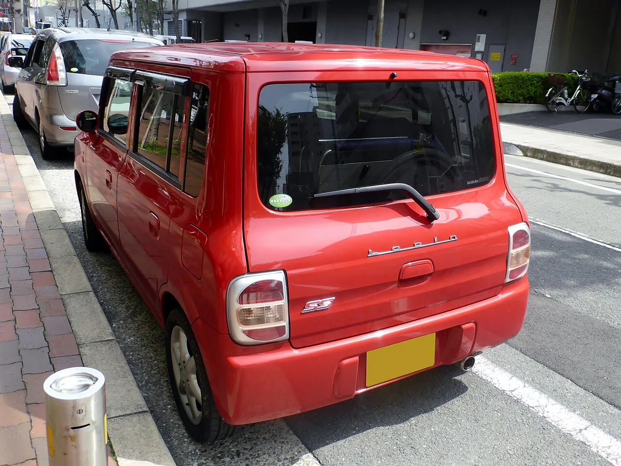 Suzuki Alto Lapin, rear