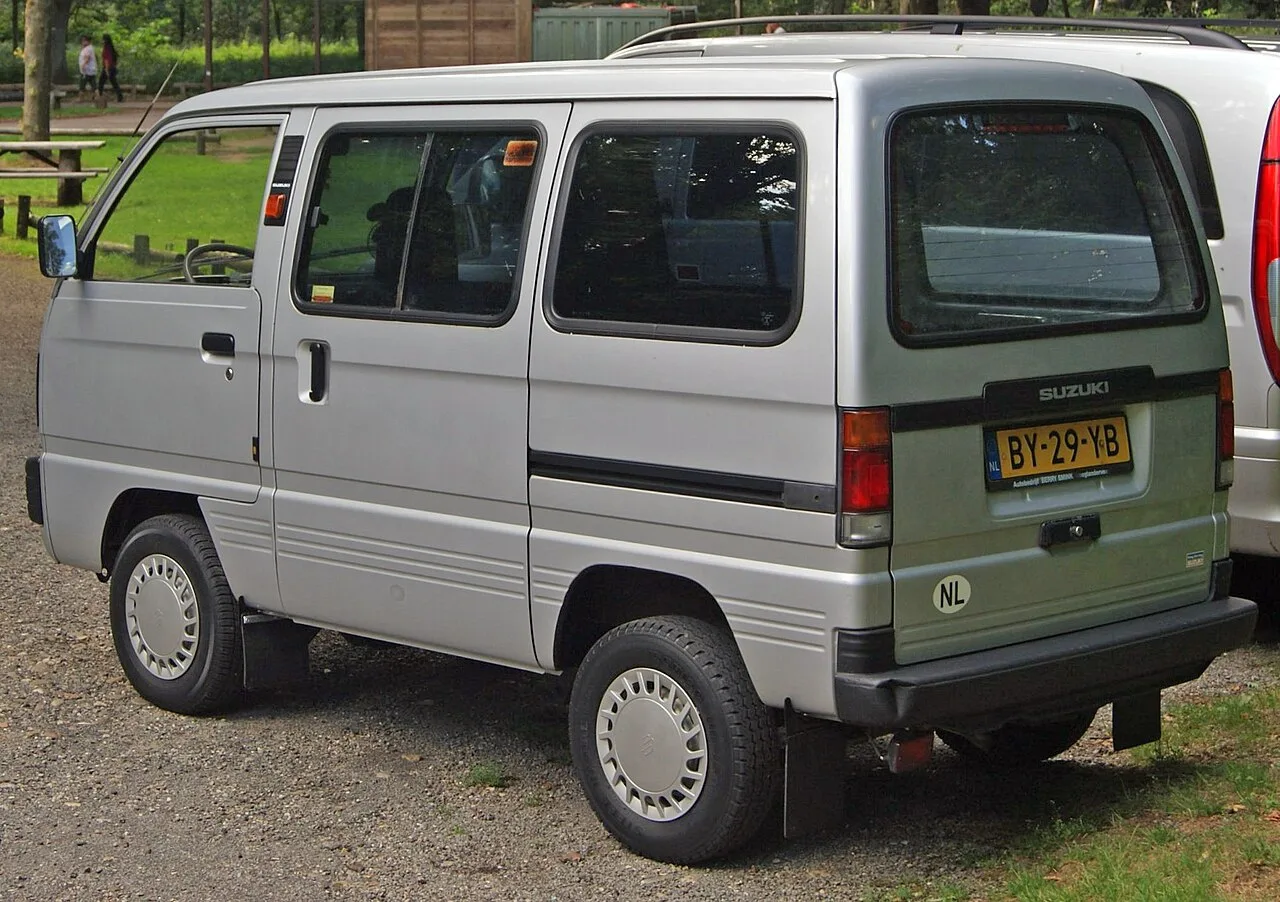 Suzuki Carry DA71 / DB71 / DA81 / DA41 / DA51 / SK410, rear